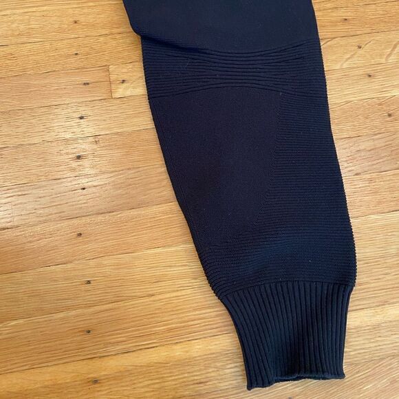 LuLuLemon black athletic crewneck sweater/sweatshirt - Picture 5 of 5